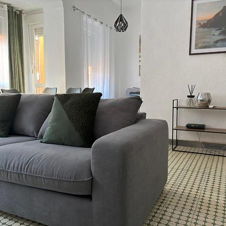 Beautiful Appartment In The Heart Of Alicante Exterior photo