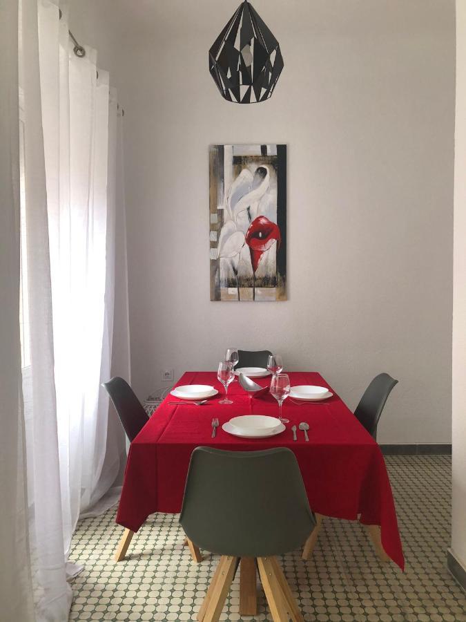 Beautiful Appartment In The Heart Of Alicante Exterior photo